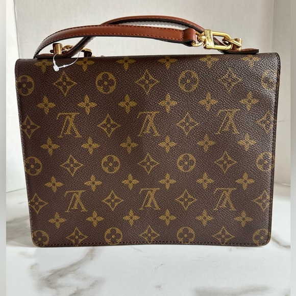 Authentic Very Rare Crossbody/ Shoulder Bag LOUIS
VUITTON "Monceau 26 - Picture 7 of 12